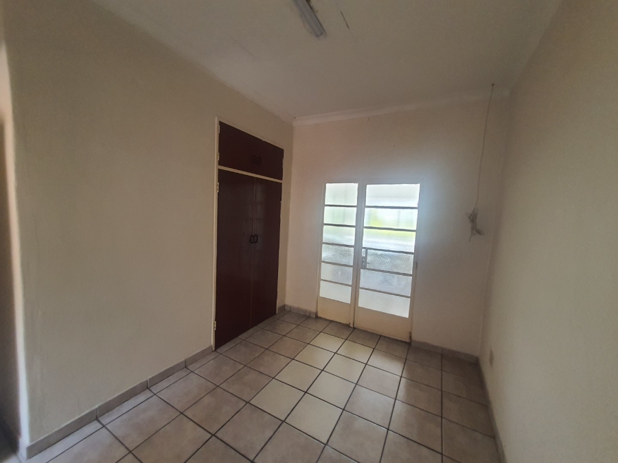 To Let 2 Bedroom Property for Rent in Zandfontein A H North West